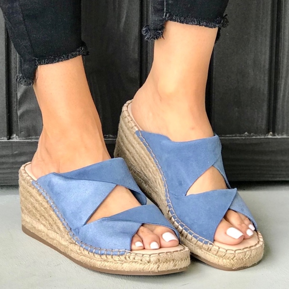 NIB Denim Blue Leather Espadrille Heel Mule Slides